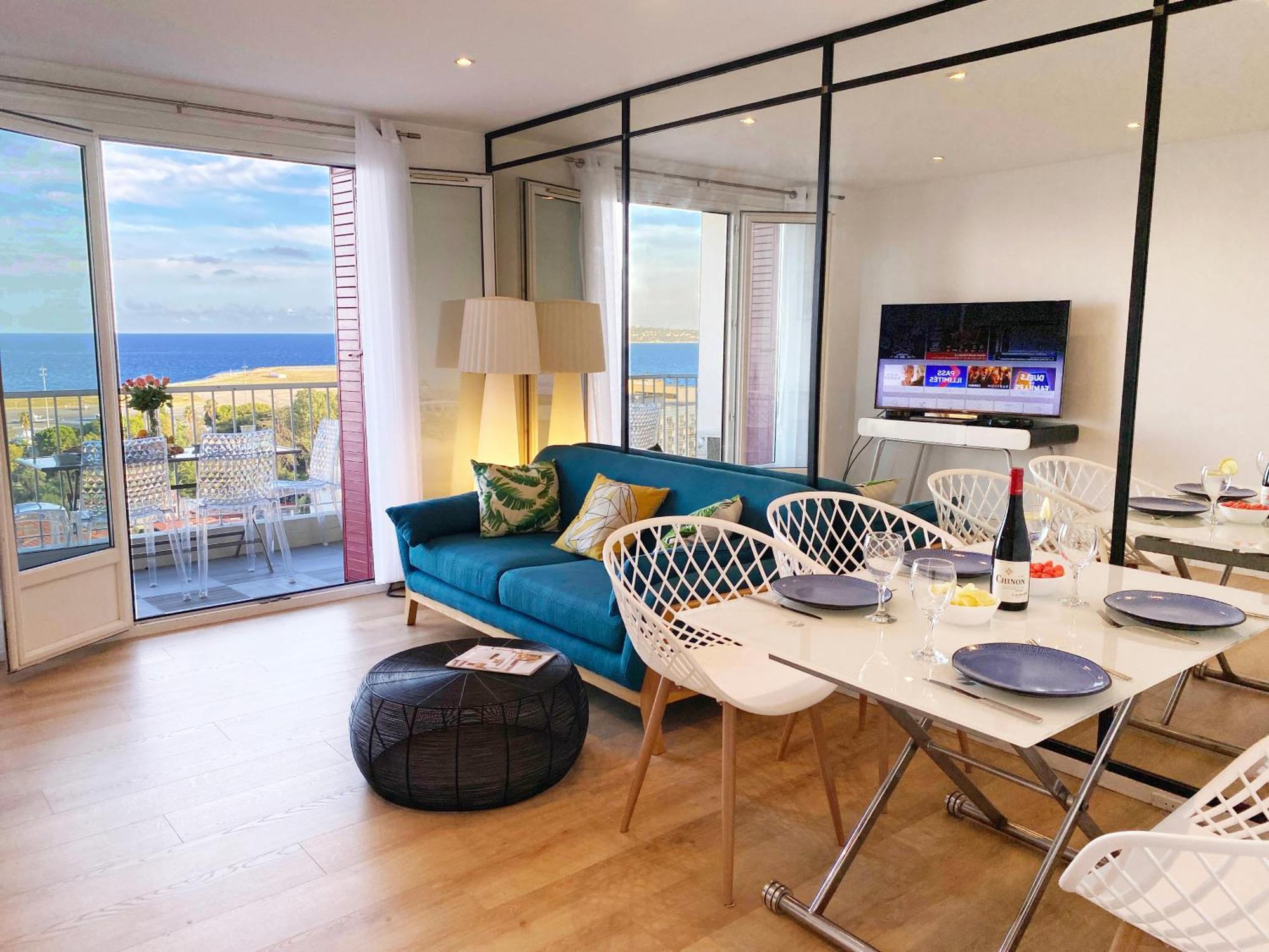 Panoramic Sea View - Air-Conditioning - Balcony - Tramway - 2 Bedrooms - Wifi - Fully Equipped Kitchen Nice Exterior photo