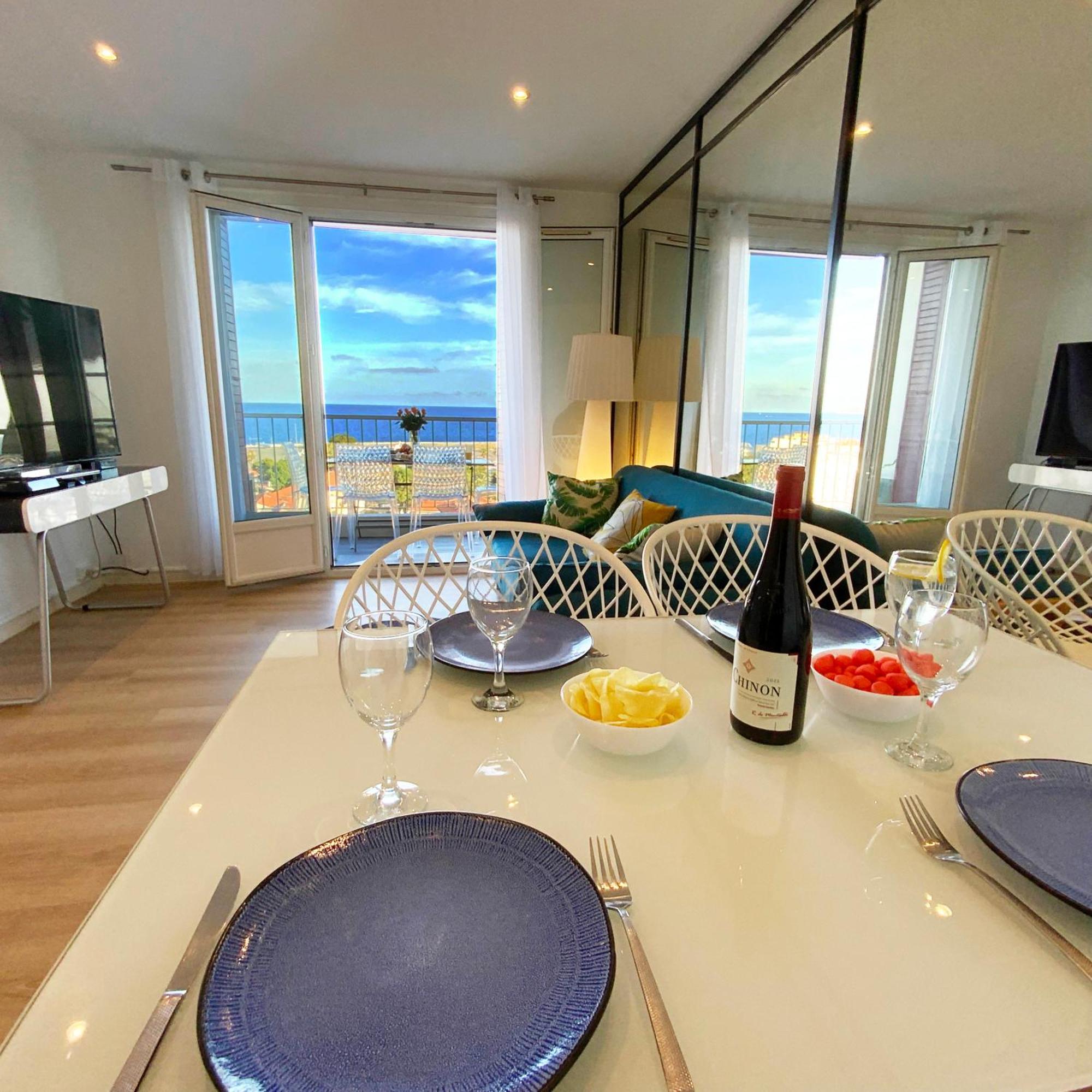 Panoramic Sea View - Air-Conditioning - Balcony - Tramway - 2 Bedrooms - Wifi - Fully Equipped Kitchen Nice Exterior photo